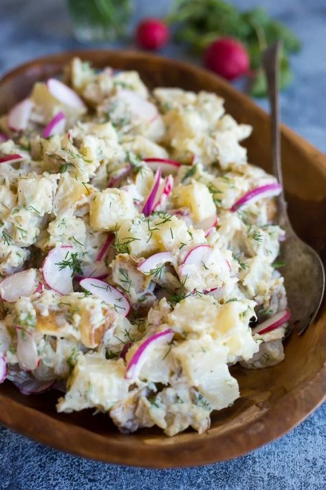 Potato Salad With Vinegar, Hellmans Recipes, Vinegar Potato Salad, Potluck Bbq, Salt And Vinegar Potatoes, Potato Salad Dill, Bacon Dishes, Potato Salad Dressing, Potato Salad Recipe Easy