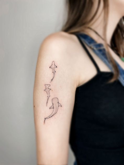 Animal Sibling Tattoos, Three People Matching Tattoos, Tattoos For Three People, Three People Tattoos, Marine Life Tattoo, Whale Shark Tattoo, Marine Tattoo, Ray Tattoo, Hand And Finger Tattoos