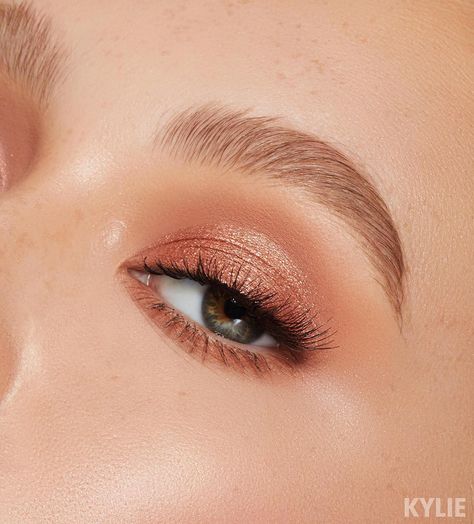 Sorta Sweet shades Buttermilk and Raspberry Sugar ✨ launching TOMORROW at 3pm PST! #SortaSweet 🍬 Spring Eye Makeup, Light Eye Makeup, Rose Gold Eye Makeup, Makeup Suggestions, Make Up Gold, Gold Eye Makeup, Rose Gold Makeup, Eye Makeup Looks, Smink Inspiration