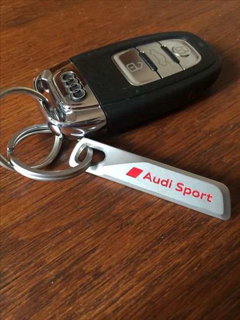 Audi Keys, Civic Car, Key Photo, Car Alarm, Audi Sport, Audi Rs, Driving Pictures, Audi Q5, Audi Cars