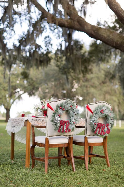 Vintage Christmas Wedding, Bride Groom Chairs, Christmas Wedding Themes, Christmas Wedding Inspiration, Wedding Sign Decor, Christmas Wedding Ideas, Xmas Wedding, Christmas Wedding Decorations, Rustic Winter Wedding