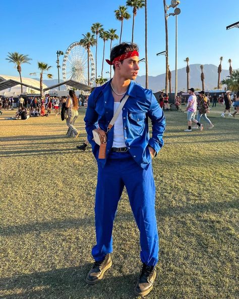 Guy Coachella Outfits, Music Festival Outfits Men, Coachella Mens Fashion, Jacob Rtt, Glastonbury Festival Fashion, Bonnaroo Outfits, Glastonbury Fashion, Coachella Outfit Men, Tomorrowland Outfit