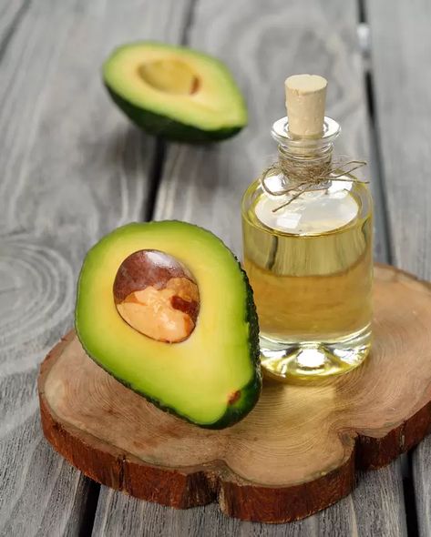 Best Oil For Air Fryer | What to Use and What Not To Use Avocado Oil Recipes, Avocado Oil Benefits, Avocado Oil Hair, Avocado Benefits, Desayuno Keto, Avocado Health Benefits, Homemade Moisturizer, Dry Skin Remedies, Food Matters