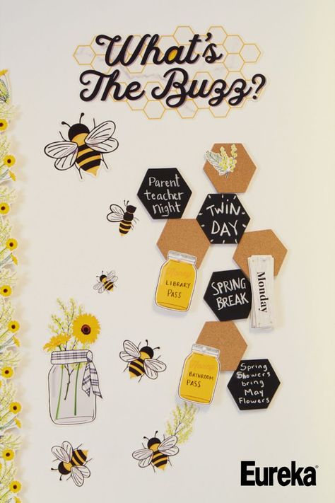 English Classroom Decor, Bee Themed Classroom, Bee Classroom, Spring Classroom, Class Theme, Spelling Bee, English Classroom, New Classroom, Christian School