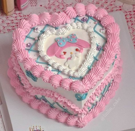 ʚ kimi ɞ on Twitter: "my melody cake by linlin_cake ♡… " My Melody Cake, Melody Cake, Bolo Da Hello Kitty, Tårta Design, Bolo Vintage, Korean Cake, Cute Baking, Hello Kitty Cake, Cute Snacks