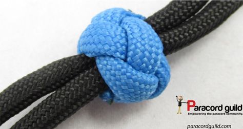 How to make paracord ranger beads | Paracord guild Paracord Wrist Lanyard, Paracord Ring, Ranger Beads, Lanyard Knot, Button Knot, Paracord Projects Diy, Paracord Necklace, Knife Lanyard, Knot Button