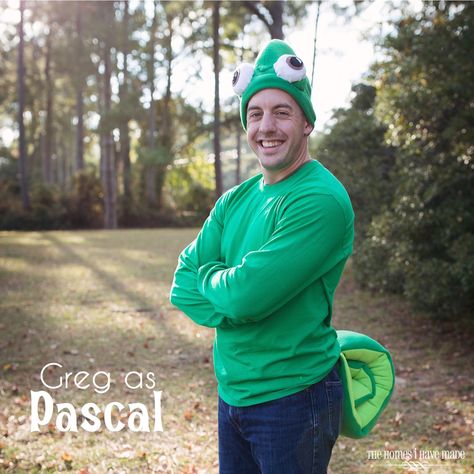 Pascal costume Disneybound Pascal, Tangled Diy Costume, Diy Chameleon Costume, Diy Pascal Costume, Pascal Tangled Costume, Rapunzel And Pascal Costume, Pascal Costume, Chameleon Costume, Pascal Rapunzel