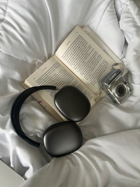 Headphones In Aesthetic, Headphones Book Aesthetic, Book And Headphones Aesthetic, Audio Book Aesthetic, Object Aesthetic, Airpod Max Aesthetic, Airpods Max Aesthetic, Aesthetic Headphones, Max Aesthetic