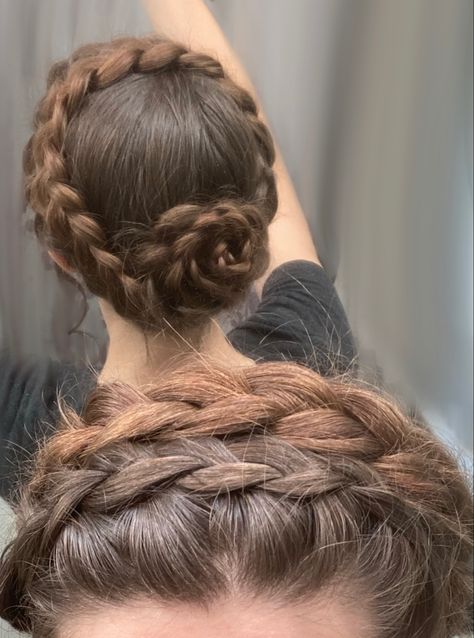 Fancy updo for really long hair. Braided crown with flower braid. Braid Crown Front View, Wreath Braid Hair, Crown Braid For Long Hair, Really Long Hair Updo, Fantasy Updos For Long Hair, Quick Hairstyles For Moms, Princes Hair Styles, Rose Braid Hair, Greek Updo