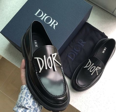 Dior loafers Dior Loafers, Best Sandals For Men, Prada Loafers, Dior Aesthetic, Image Swag, Prom Suits, Aesthetic Shoes, Sneakers For Men, Formal Shoes For Men