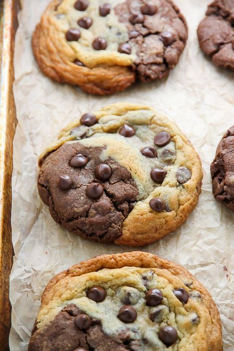 Half chocolate chip cookie and half brownie cookie... these Brookies are truly the best of both worlds! #brookies #cookies #cookierecipes #brownies #browniecookies #chocolatechipcookies #christmascookies Brownie Swirl Cookies, Brookies Recipe, Chocolate Chip Cookie Brownies, Homemade Ice Cream Sandwiches, Swirl Cookies, Cookie Brownie, Ice Cream Sandwiches Recipe, Food Reference, Baker By Nature