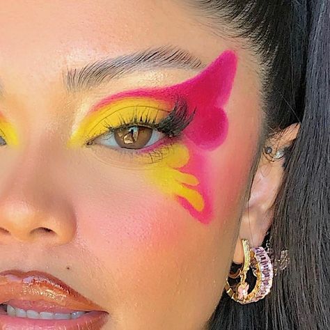 Facepainting Ideas Aesthetic, Art Makeup Looks, Artistic Makeup Ideas, Matte Make Up, Makeup Contouring, Butterfly Makeup, Face Art Makeup, Rave Makeup, Eye Makeup Designs