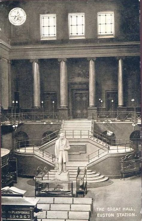 Pictures show amazing old style of Euston Station before demolition in 1960s - MyLondon Euston Station, The Great Hall, Great Hall, London History, Grand Central Station, British Rail, London Transport, Old London, London Photos