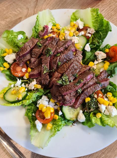 Balsamic Steak and Feta Salad - Pinch Of Nom Salad With Feta Cheese, Balsamic Steak, Feta Salad Recipe, Feta Cheese Salad, Pinch Of Nom, Salad With Feta, Steak Salad, Feta Salad, Salad Recipe