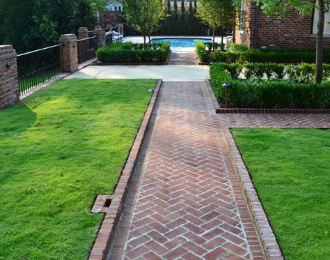 herringbone brick pattern for walkway in front yard! Herringbone Brick, Front Path, Brick Sidewalk, Brick Border, Garden Retaining Wall, Brick Pathway, Front Walk, Brick Path, Brick Walkway