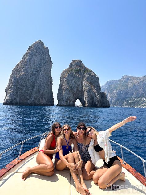 The Best Way to Explore the Amalfi Coast: In a Boat - 71 Toes Amalfi Coast Boat Outfit, Amalfi Coast Boat Aesthetic, Amalfi Coast Boat Tours, Amalfi Coast Boat, Amalfi Coast Aesthetic, Amalfi Coast Outfits, Amalfi Coast Towns, Coast Outfit, Italy Pictures