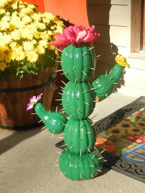 Pumpkin Cactus: No carve pumpkin contest. No Carve Pumpkin Contest, Pumpkin Cactus, Decorating Ideas For Halloween, Pumkin Decoration, No Carve Pumpkin, Pumpkin Decorating Ideas, Creative Pumpkin Decorating, Creative Pumpkin Painting, Pumpkin Carving Contest