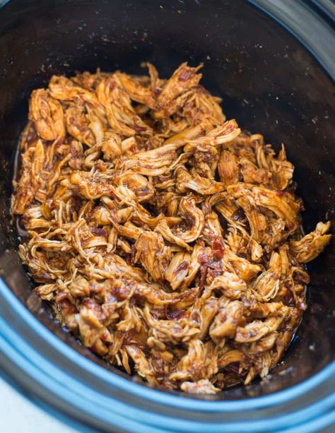 SLOW COOKER HONEY CHIPOTLE CHICKEN TACO - The flavours of kitchen Honey Chipotle Chicken Tacos, Crock Pot Pulled Chicken, Crock Pot Bbq Chicken, Barbecue Chicken Crock Pot, Chipotle Chicken Tacos, Crock Pot Bbq, Honey Chipotle Chicken, Shredded Bbq Chicken, Bbq Chicken Crockpot