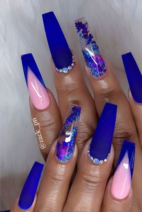 Blue Coffin Nails, Royal Blue Nails, Unghie Sfumate, Blue Acrylic Nails, Cute Acrylic Nail Designs, Blue Nail Designs, Pink Nail, Coffin Nails Designs, Pretty Acrylic Nails