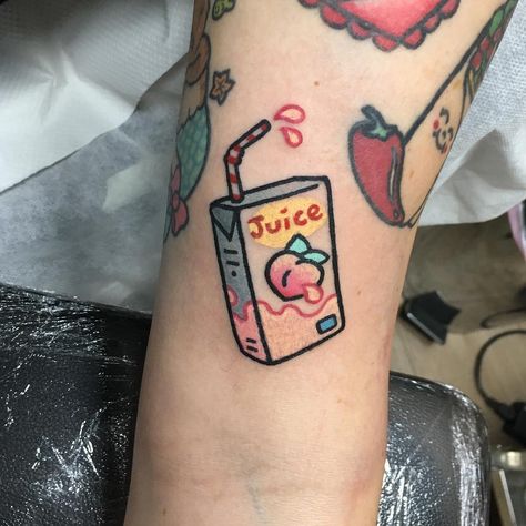 Follow @TATTOOWONDERLAND on Pinterest for more!!  Peach juice box tattoo Juice Box Tattoo, Box Tattoo, Peach Tattoo, Skin Paint, Kawaii Tattoo, Juice Box, Old School Tattoo Designs, Peach Juice, Juice Boxes