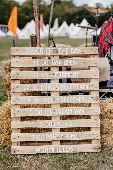 Ceremony ideas for a festival wedding Summer Festival Wedding, Wedding Festival Ideas, Music Festival Decorations Outdoor, Boho Festival Wedding, Music Festival Wedding Theme, Wedfest Ideas, Music Festival Decorations, Woodland Festival, Festival Wedding Ideas