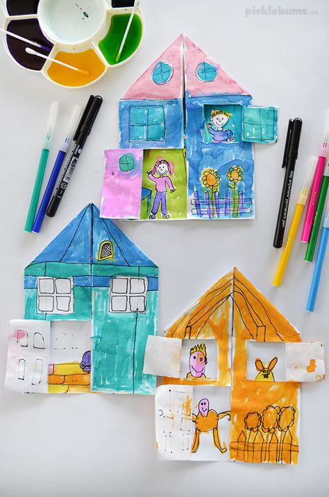 Use the free printabe template to make and fold these fun little houses that open up so you can see who lives inside. They are great for an All About Me learning theme or just have fun drawing or painting on them. Awesome Drawing, Drawing Games, Elementary Art Projects, Drawing Prompt, Homeschool Art, Kindergarten Art, Art Teachers, Crafty Kids, Art Activities For Kids