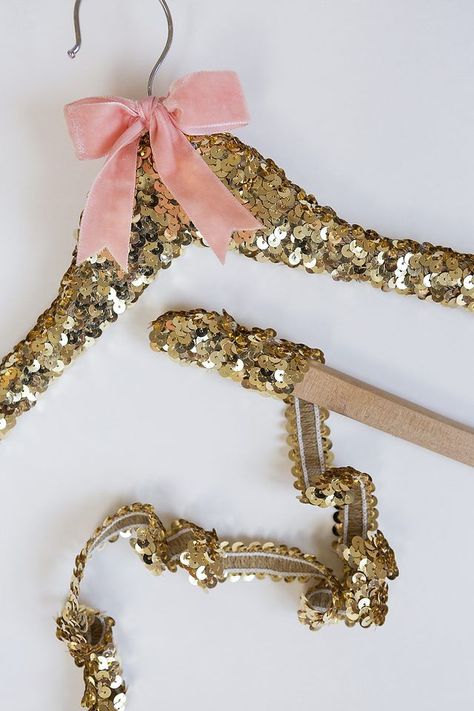 Spruce up your closet with these DIY sequin hangers. They make great gifts and will make your closet shine! #wedding #weddingcrafts #DIYWedding #weddingplanning Diy Wedding Hangers, Sequin Hanger, Diy Sequin, Trash To Couture, Diy Ombre, Hanger Diy, Wedding Hangers, Happy Clients, Bridesmaids And Groomsmen