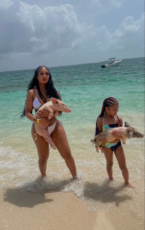 Mom Daughter Vacation, Mommy Goals Black Daughter, Mommy Life Aesthetic, Travel Family Aesthetic, Mom And Daughter Vacation, Mommy And Me Dates, Mommy Goals Black, Black Family Vacation, Mom And Daughter Goals