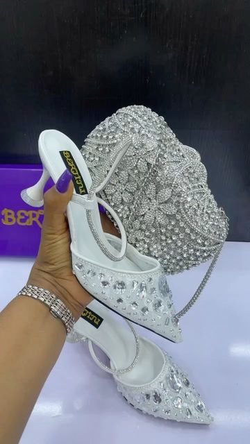 Shoes For Bride Wedding, Bridal Shoes And Purse, Bags For Bride, Shoes For Bride, Bridal Shoe, Bridal Clutch Purse, Crystal Wedding Shoes, Bridal Clutch Bag, Bridal Handbags