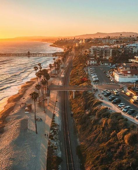 San Clemente Beach Beach Carnival, San Clemente Beach, Manifesting Magic, Los Angeles Aesthetic, San Clemente California, Cali Life, California Vibe, California History, Places On Earth