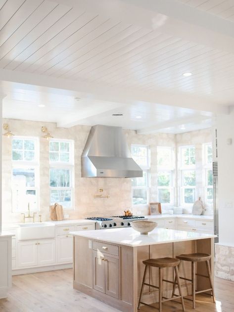 Sazan Hendrix Kitchen, Sazan Hendrix House, Barndo Plans, Reno House, Sazan Hendrix, Home Updates, Warm Kitchen, Natural Kitchen, Coastal Interiors