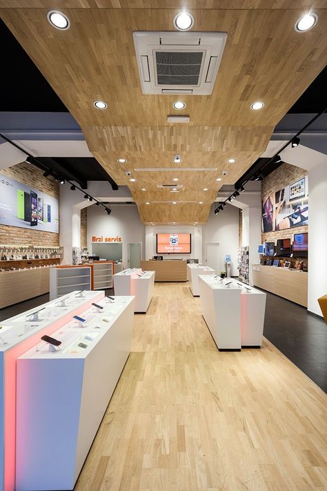 Smartphone store concept - SMARTSON on Behance Phone Store Design, Smartphone Store, Iphone Store, Mobile Shop Design, Mobile Phone Shops, Store Concept, Phone Store, Showroom Interior Design, Brick And Wood