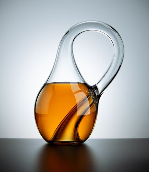 Bottle Klein Bottle Klein Bottle, Cheap Gifts, Decanters, Bottle Design, Wine Decanter, Glass Design, Industrial Design, Glass Bottles, Sake