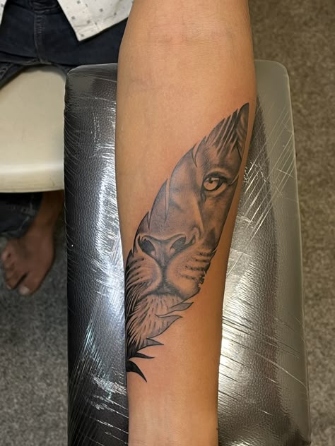 Lions Sleeve Tattoo, Sierra Leone Tattoo, Leo Leg Tattoo For Women, Lion Name Tattoo, Tiger Print Tattoo For Women, Lion Tattoo Black Women, Women Lioness Tattoo, Lioness Hand Tattoo, Lion Arm Tattoo Women