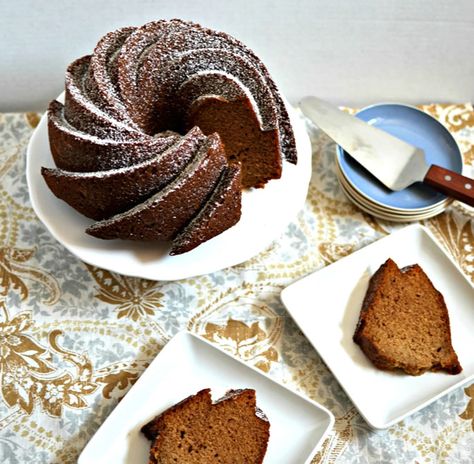 Honey Cupcakes, Rosh Hashanah Recipes, Honey Cake Recipe, Kosher Cooking, Bolo Fit, Yom Kippur, Jewish Culture, Honey Cake, Kosher Recipes