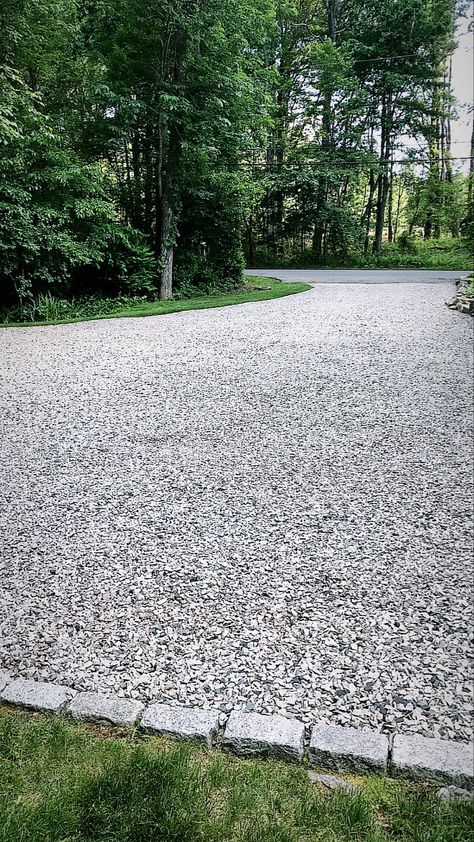 Gravel And Paved Driveway, Gravel Vs Concrete Driveway, Gravel Driveway With Grass In Middle, Gravel Border Ideas Driveway, Landscape Gravel Driveway, Lining Driveway Ideas, Rock And Paver Driveway, Garage And Driveway Ideas, Black Tarmac Driveway