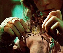 Harry Potter and the Prisoner of Azkaban, Hermionie's Time-Turner. Prisoner Of Azkaban Book, Time Turner, The Prisoner Of Azkaban, Harry Potter Gif, Hogwarts Aesthetic, Prisoner Of Azkaban, Harry Potter Film, Harry Potter Love, Harry Potter Aesthetic