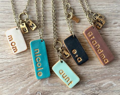 Palomaria - Etsy Canada Gigi Name, Name Tag Necklace, Mom Christmas Gifts, Good Luck Necklace, Stamped Necklaces, Evil Eye Necklace Gold, Dainty Diamond Necklace, Minimalist Gifts, Clay Jewelry Diy