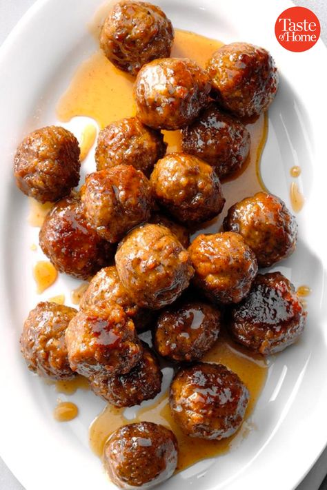 Meals With Frozen Meatballs, Frozen Meatballs Crockpot, Meatball Dinner Recipes, Frozen Meatball Recipes, Meatball Appetizer Recipe, Meatball Recipes Crockpot, Meatball Dishes, Meatball Dinner, Appetizer Meatballs