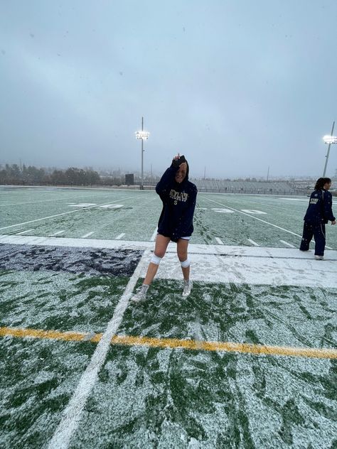 Track N Field Aesthetic, Athlete Pics, Student Athlete Aesthetic, Lacrosse Aesthetic, Invisible Sister, Pink Brunette, Soccer Aesthetic, Soccer Poses, Soccer Pics