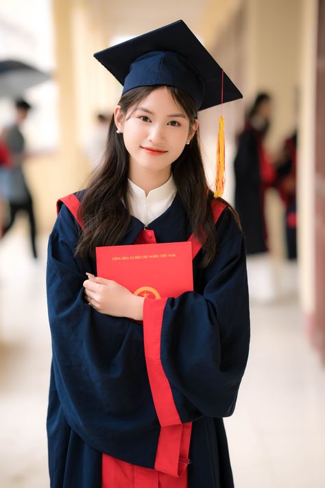 Graduation Cap Design Ideas, Angle Reference, Cap Design Ideas, Best Friend Graduation, Graduation Pose, Meta Ads, College Graduation Photos, Korean Wedding Photography, Wedding Photo Studio