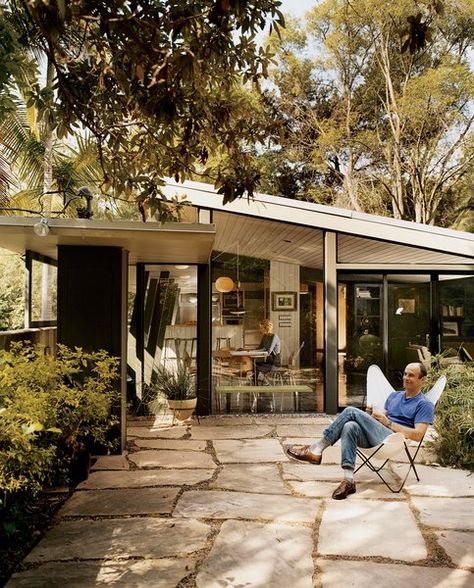 The Mutual Housing Association by Dwell - Dwell Residential Exterior, Midcentury House, Mcm Style, Addition Ideas, Stone Patio, Mid Century Architecture, House Remodel, California Homes, Mid Century Modern House