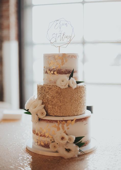 Add Texture Engagement Cake Designs Classy, Unique Engagement Cake, Engagement Cake Designs Unique, Engagement Cake Images, Engagement Cake Ideas, Engagement Cake Designs, Reception Cake, Colorful Wedding Cakes, Dessert Bar Wedding