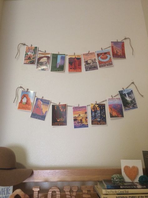 Hanging Up Photos Ideas, Hanging Postcards Display Ideas, Postcards On Wall Display Ideas, Ways To Hang Polaroids On A Wall, Framed Photo Wall Aesthetic, Display Cards On Wall, Poster Card Wall Decor, How To Hang Polaroids On Wall, Post Card Collage Wall