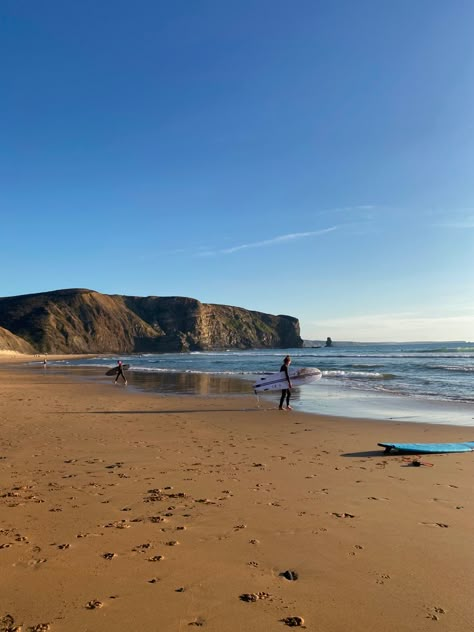 Portugal Surfing Aesthetic, Surfing In Portugal, Surfing Portugal, Surf Retreat, Portugal Surf, Ericeira Portugal, 2025 Manifestation, Portugal Summer, Surfing Aesthetic