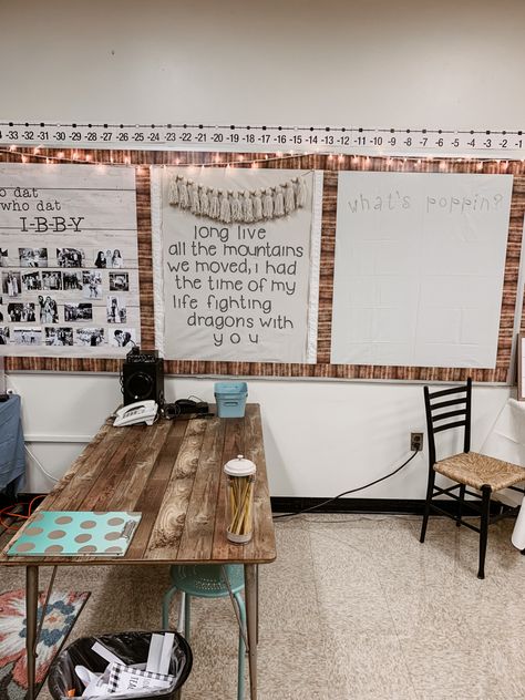 Song Bulletin Board Ideas, Fairy Light Classroom, Fairy Lights Classroom Decor, Lights Around White Board Classroom, Classroom Taylor Swift, Taylor Swift Bulletin Board School, Fairy Lights Classroom, High School White Board, Taylor Swift Classroom Ideas