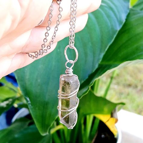 💗 #citrine #crystal #necklace Citrine Crystal Necklace, Citrine Crystal, Crystal Necklace, Citrine, Crystals, Quick Saves