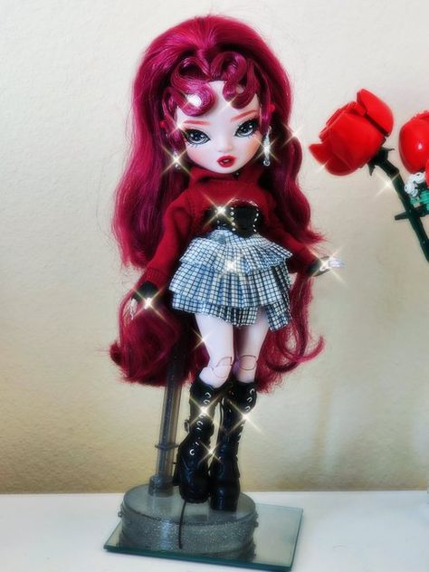 Artificial Sweetener on X: "Im your doll https://t.co/sKg52YvqMl" / X Rainbow High Doll Restyle Ideas, Rainbow High Dolls Restyle, Custom Dolls Monster High, Rainbow High Custom Doll, Rainbow High Those Darn Dolls, Rainbow High Doll Collection, Doll Restyle, Rainbow Dolls, Doll Customization