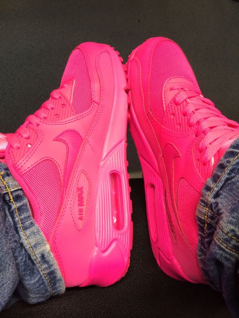 Love my new Nike Air Max 90 hyper Pink  #nikeairmax #sneakers #nike #pink Air Max 90 Pink, Nike Air Max Fusion, Nike Air Max Pink, Kicks Shoes, Nike Shoes Air Max, Cute Nike Shoes, Shoes Air, Pink Vibes, Cute Nikes