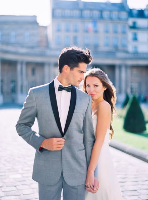 Parisian pretty: http://www.stylemepretty.com/2015/08/25/romantic-french-elopement-inspiration/ | Photography: Le Secret D'Audrey - http://www.lesecretdaudrey.com/ Prom Pictures Couples Black, Couples Prom, Prom Photography Poses, Couple Prom, Homecoming Poses, Prom Pictures Couples, Prom Picture Poses, Homecoming Pictures, Prom Photoshoot